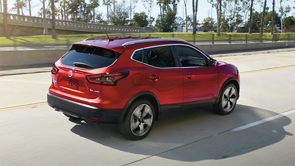 2022 Toyota Corolla Cross vs. 2022 Nissan Rogue Sport 3 2022 Nissan Rogue Sport
